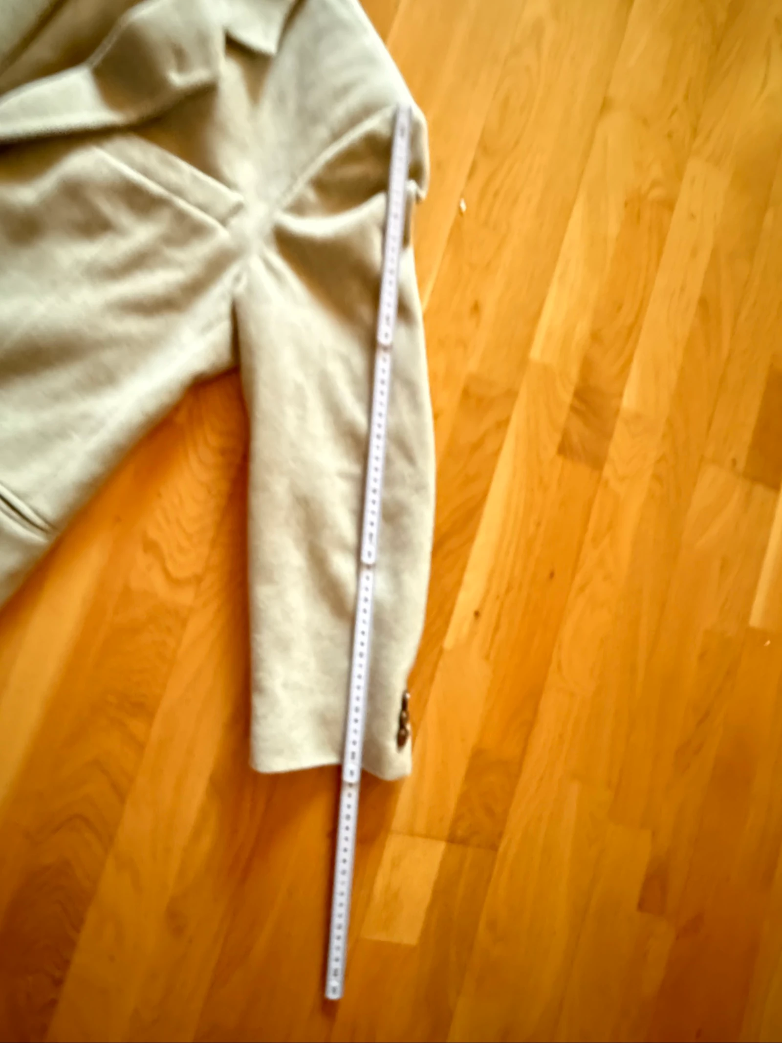 Chaqueta vintage, talla 52 italiana, nunca usada. Los bolsillos delanteros todavía están cosidos, sin embargo, hay algunas imperfecciones – photo 15